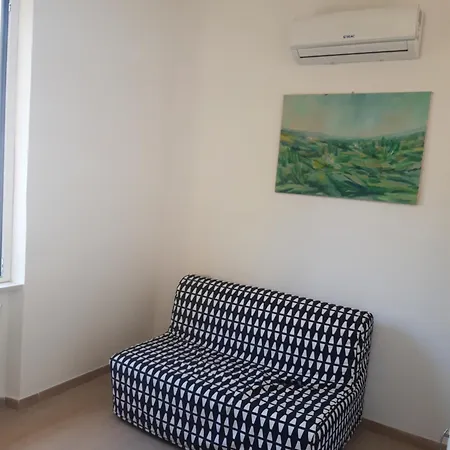 La Mimosa Di Andrea La Spezia